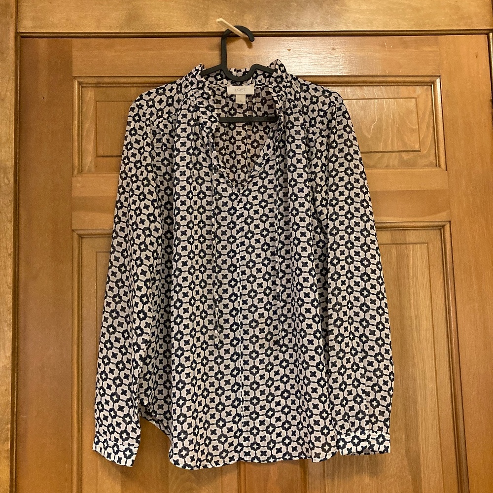 Loft V-Neck Blouse with Ruffle Collar, S